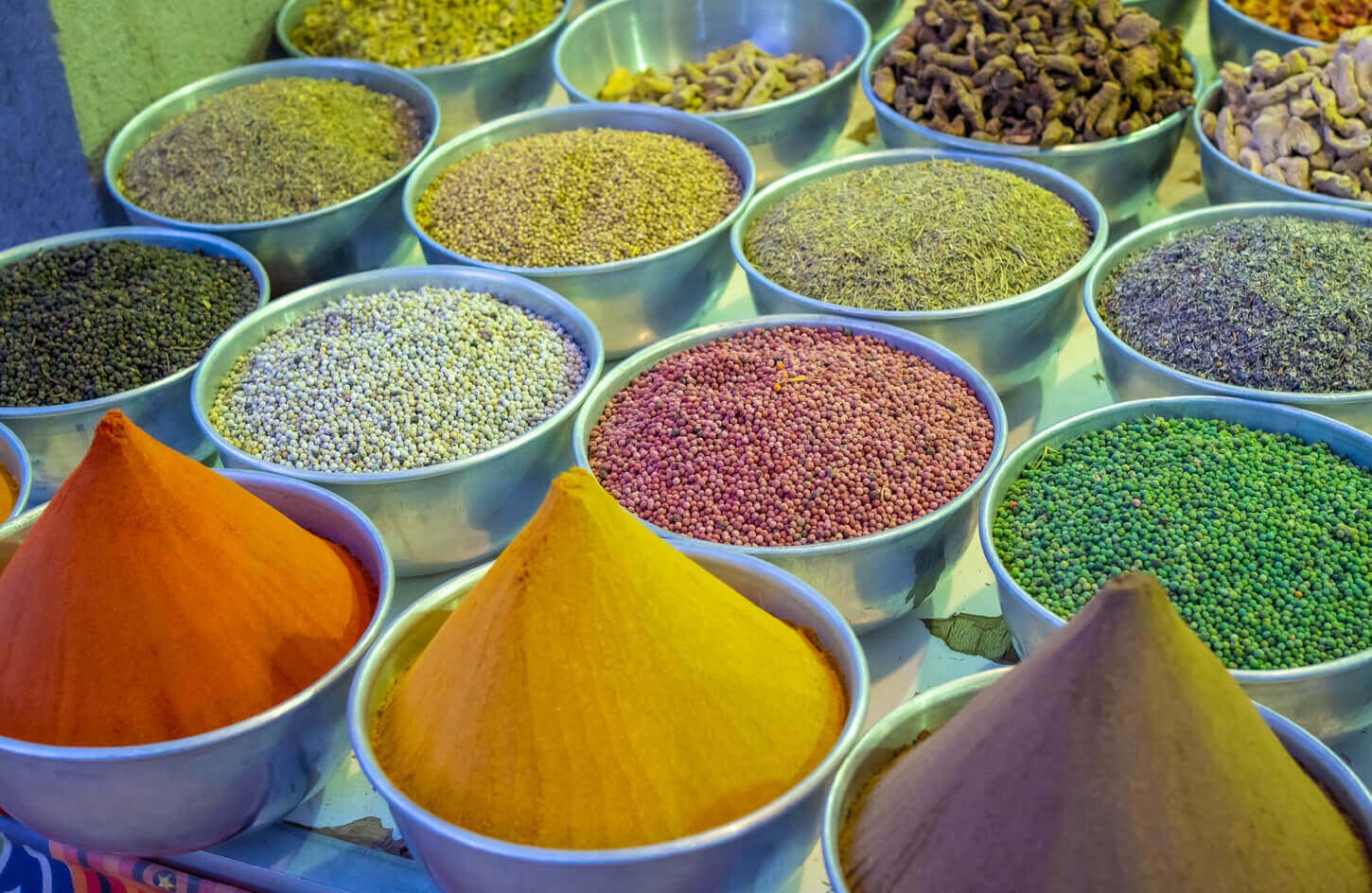 Fotos De Diferentes Especias Del Mercado De Aswan