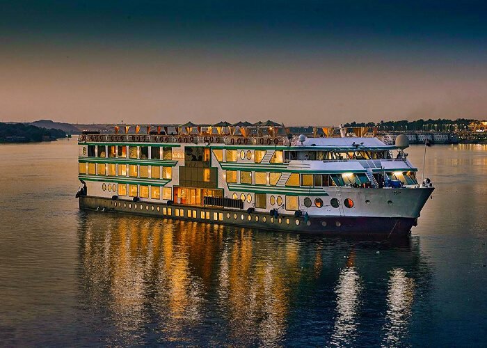 Acamar Crucero Por El Nilo