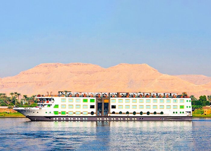 Esplanade Crucero